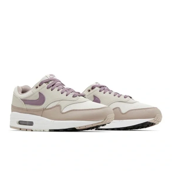 Nike Men’s Nike Air Max 1 SC
Light Bone/Phantom/ Diffused Taupe/Violet Dust - Picture 10 of 14